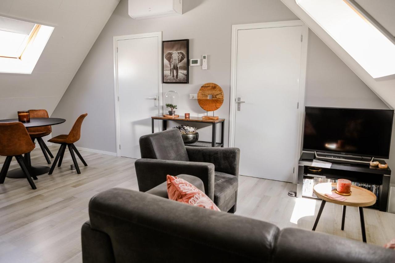 Appartement Op De 1E Verdieping. Wemeldinge Extérieur photo
